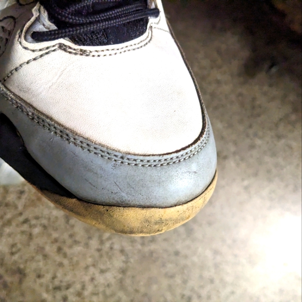Jordan 11's - Picture 7 of 8
